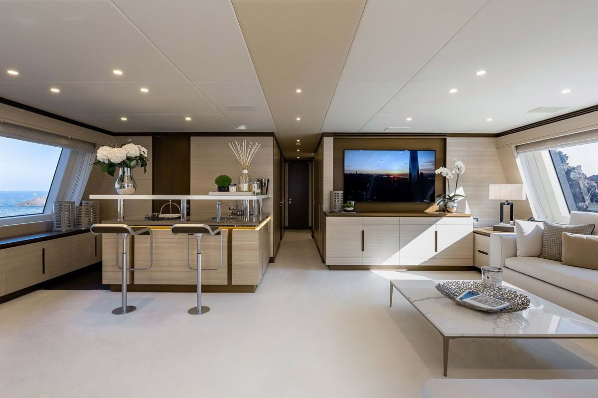 yacht jacozami interior 09